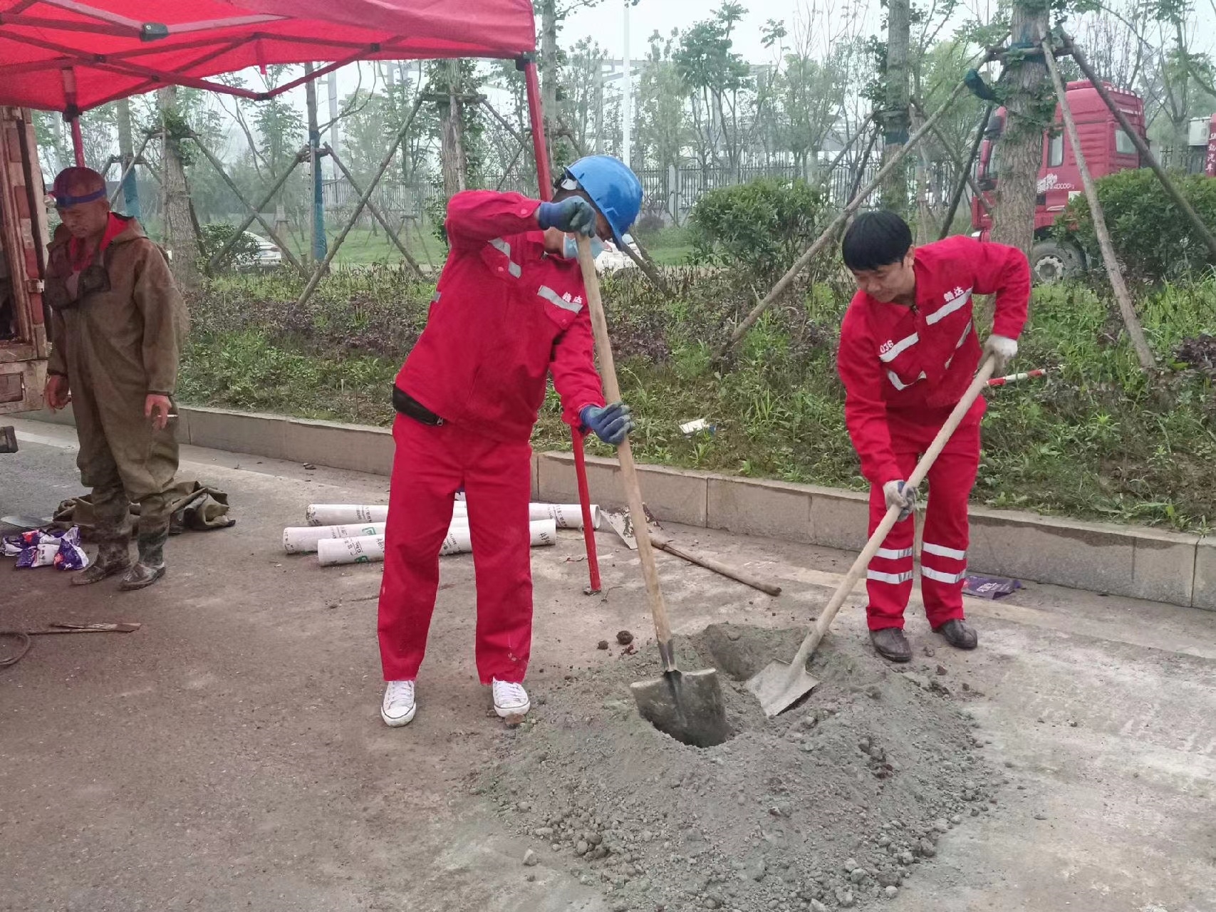 宝应管道疏通哪家好】及时进行市政管道清淤